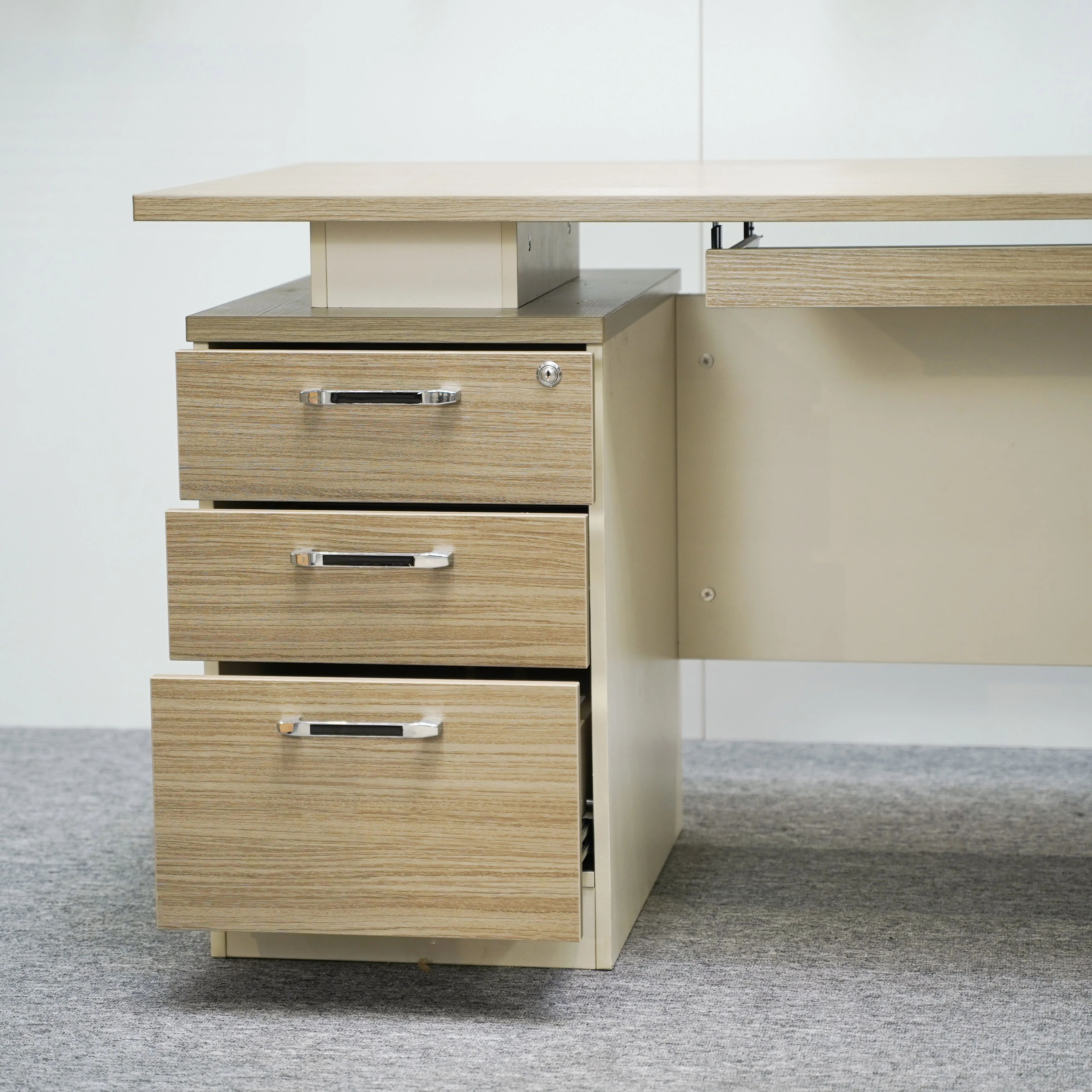 High End Oficina Fourniture De Bureau Mdf Teak Bureau Escritorio Office Furniture Office Staff Table Buy Escritorios Office Furniture Office Staff Table Mdf Office Desk Product On Alibaba Com