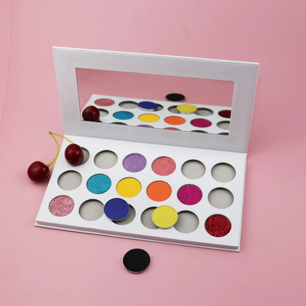 Wholesale Empty Cosmetic 18 Color Eyeshadow Palette Makeup Eye Shadow