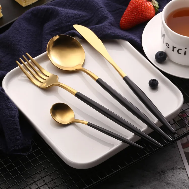 flatware set 3