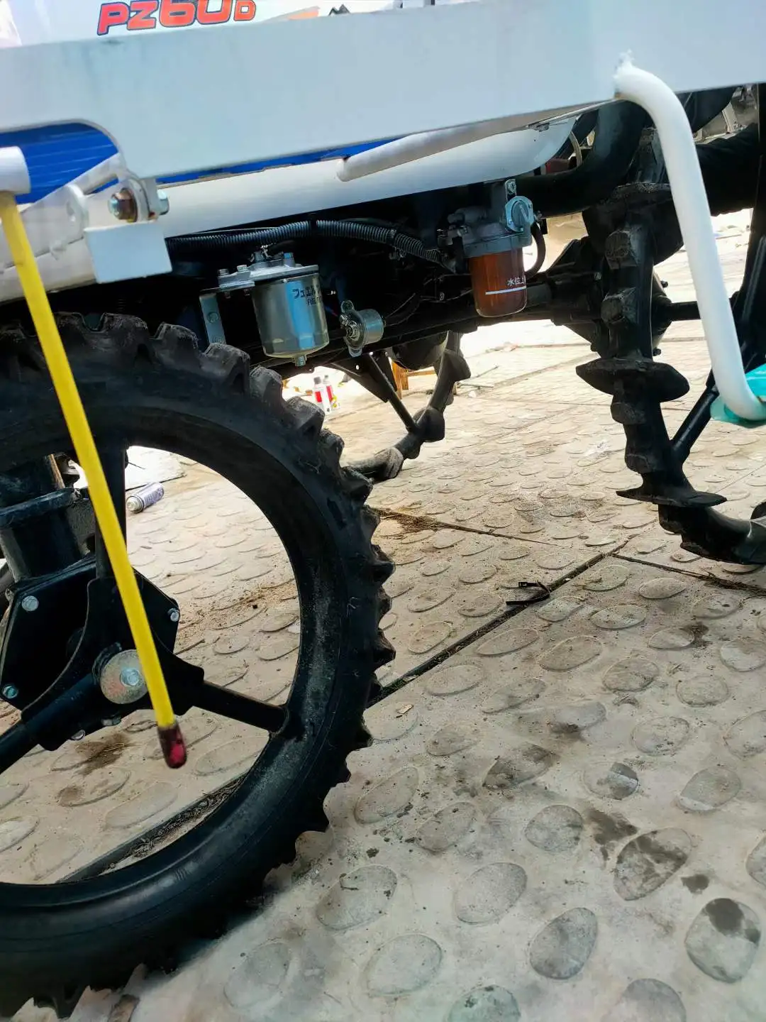 ISEKI Rice Transplanter PZ-60D - Multifunctional & Durable