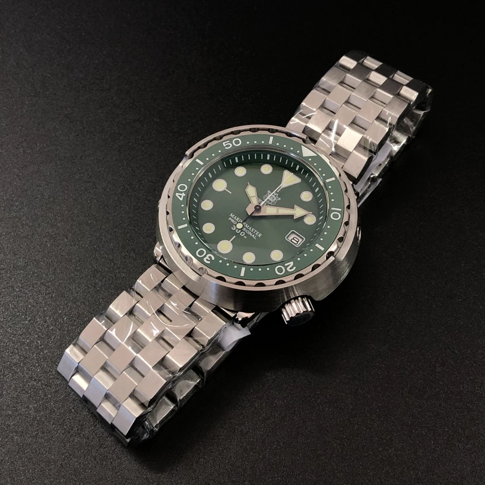 steel bezel dive watch