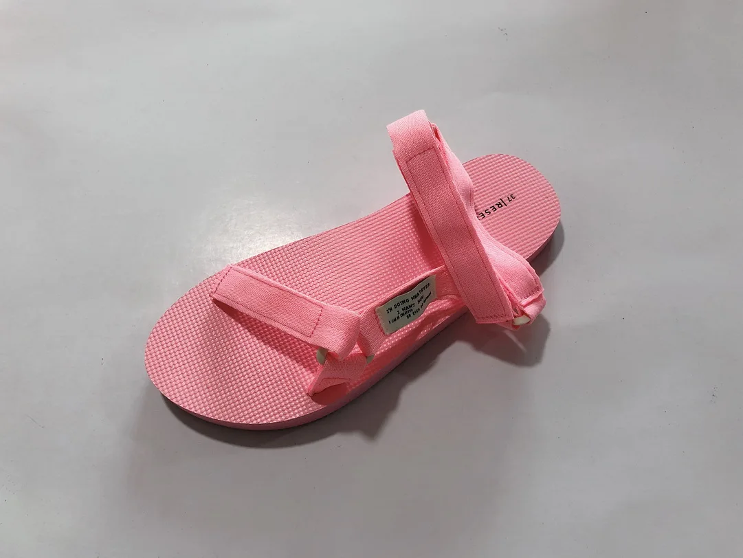 Women Sandals New Design Summer Beach slippers Lady Thick- Bottomed Platform Sandals