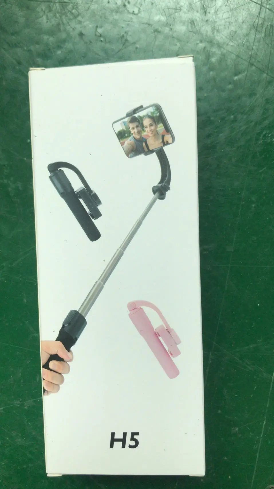 h5 amazon hot selling cheaper flexible handheld 1-axis selfie