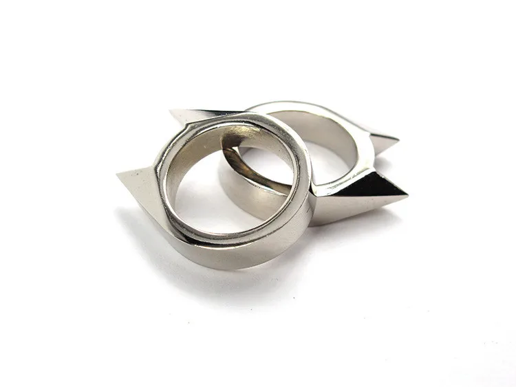 Women Lady Self defence Protect Weapon ring Window Breaker Finger Survival Fight Combat Outdoor Emergency EDC Tool