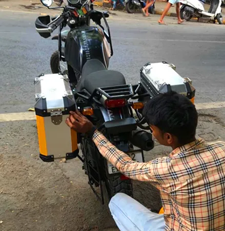 royal enfield himalayan side panniers