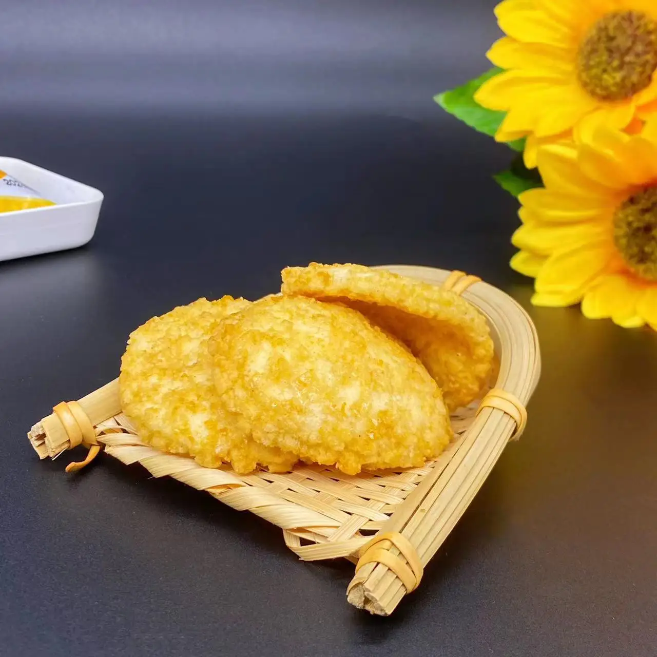 Golden Delight: Nourish Your Snacking Soul with Healthy Korean Rice Crackers and Pure Honey factory