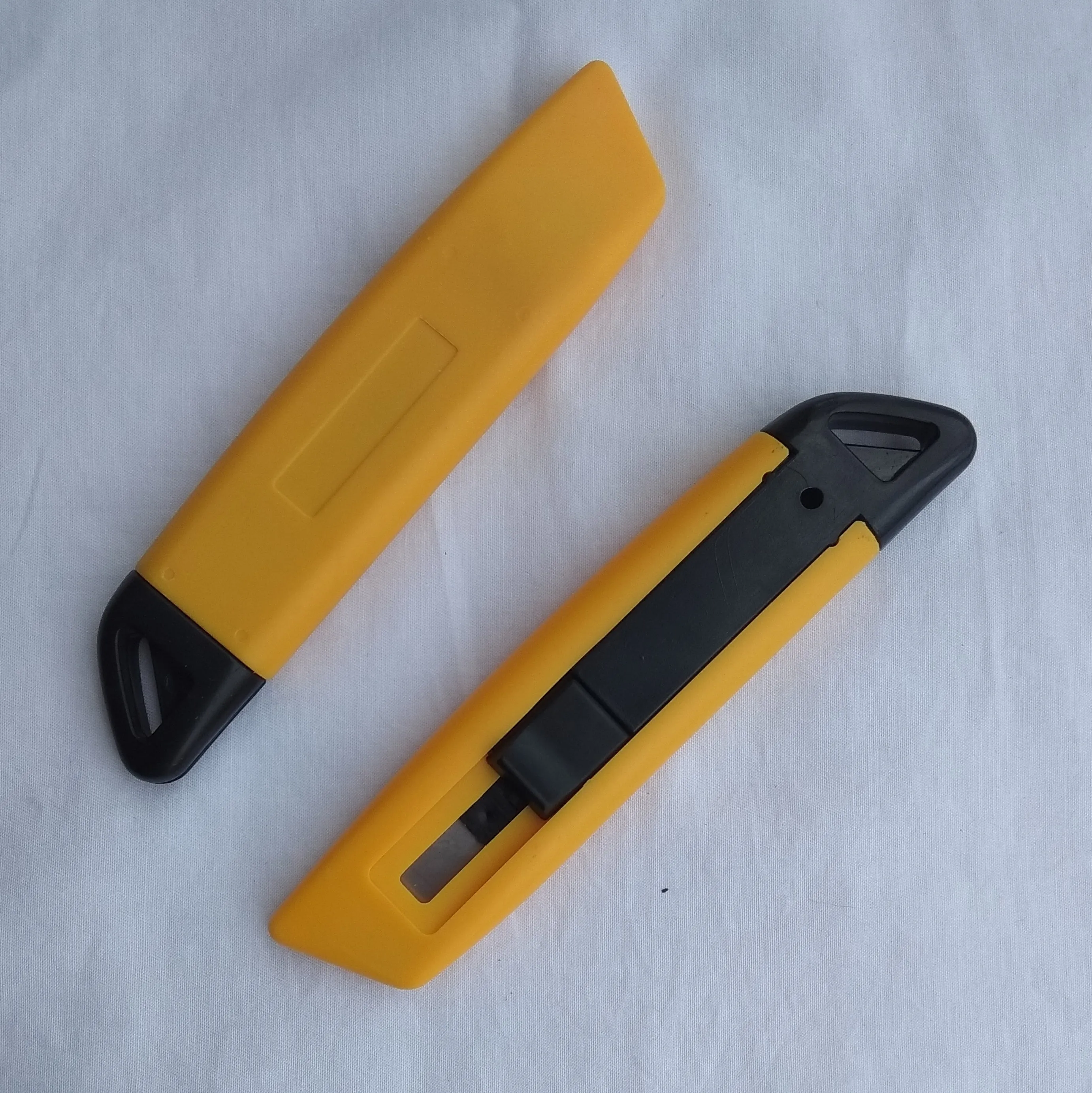 Safety Auto Retractable Box Cutter Opener Spring Back Utlity Knife When