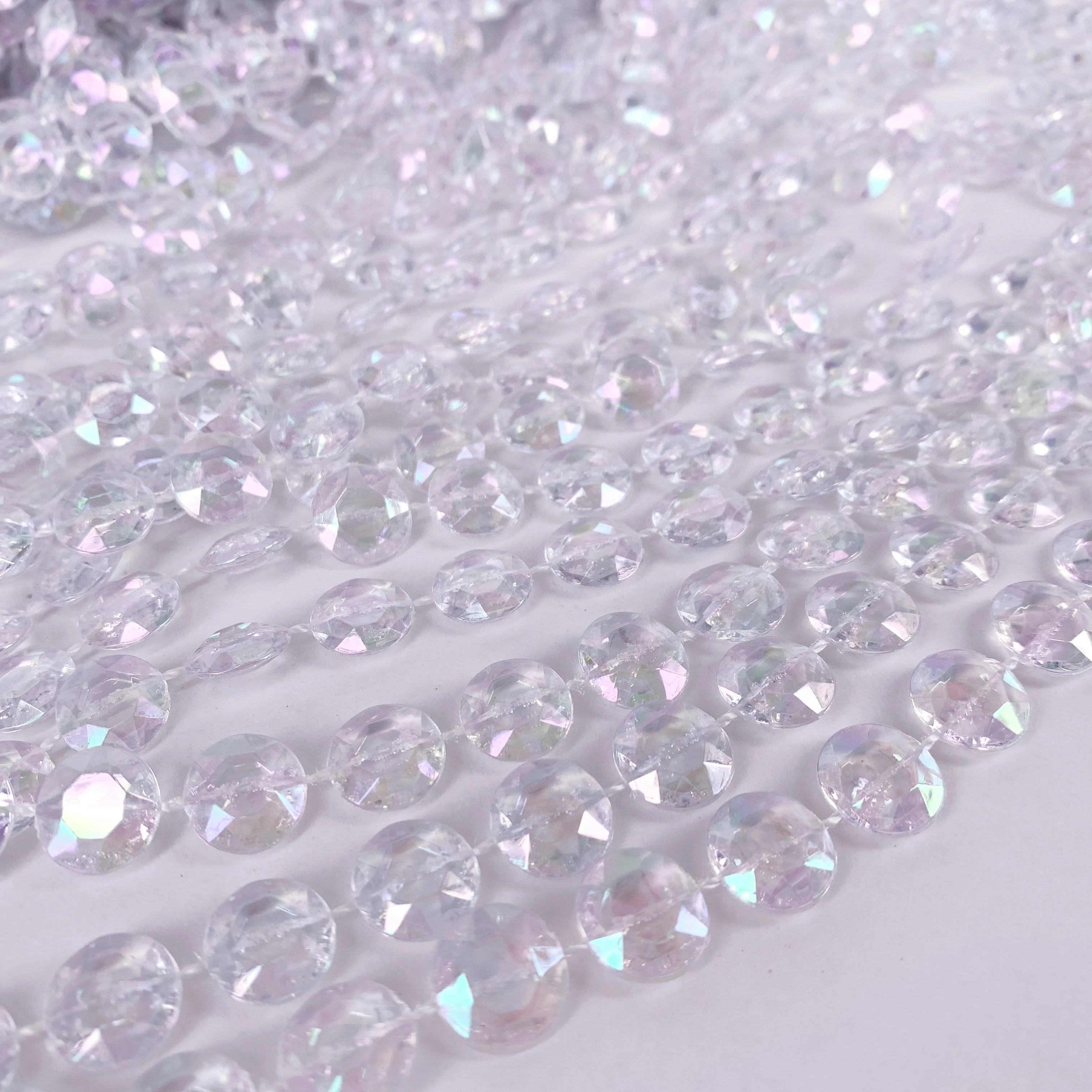 
Hot Sale Clear Crystal Cut Plastic Bead Chain For Wedding Decoration 