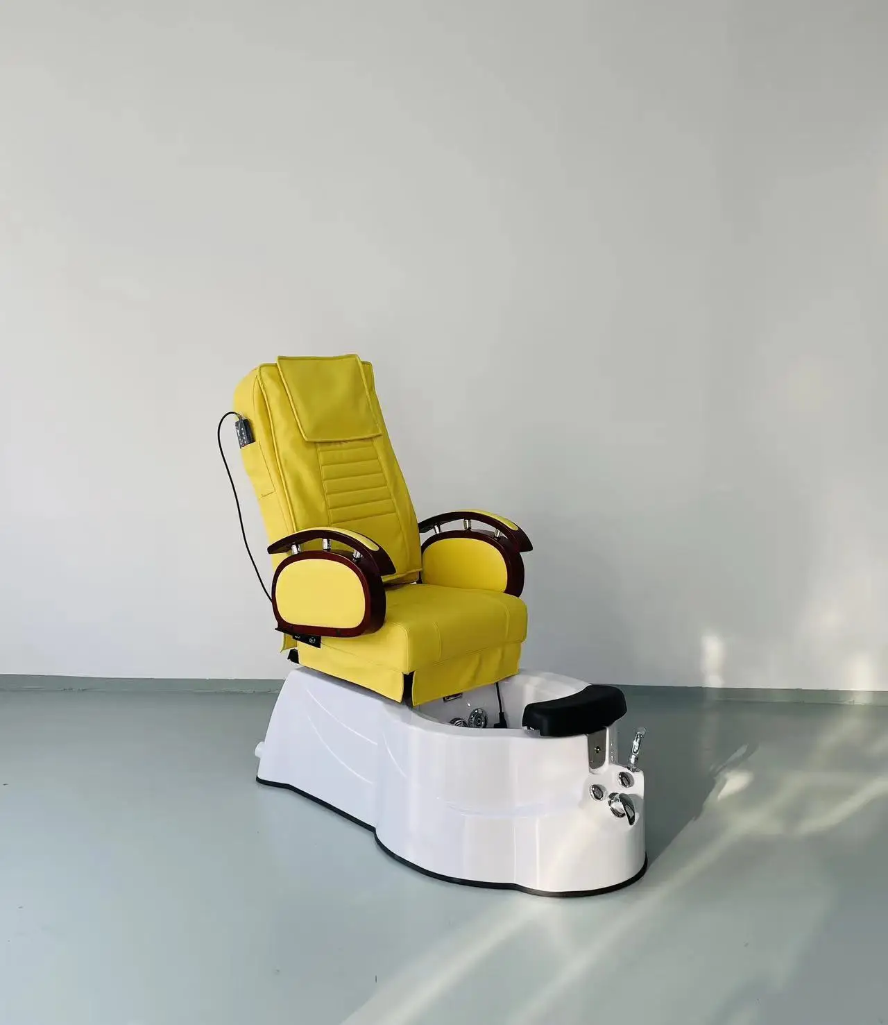 New Design Black Automatic Pedicure Chair For Salon Furniture Buy