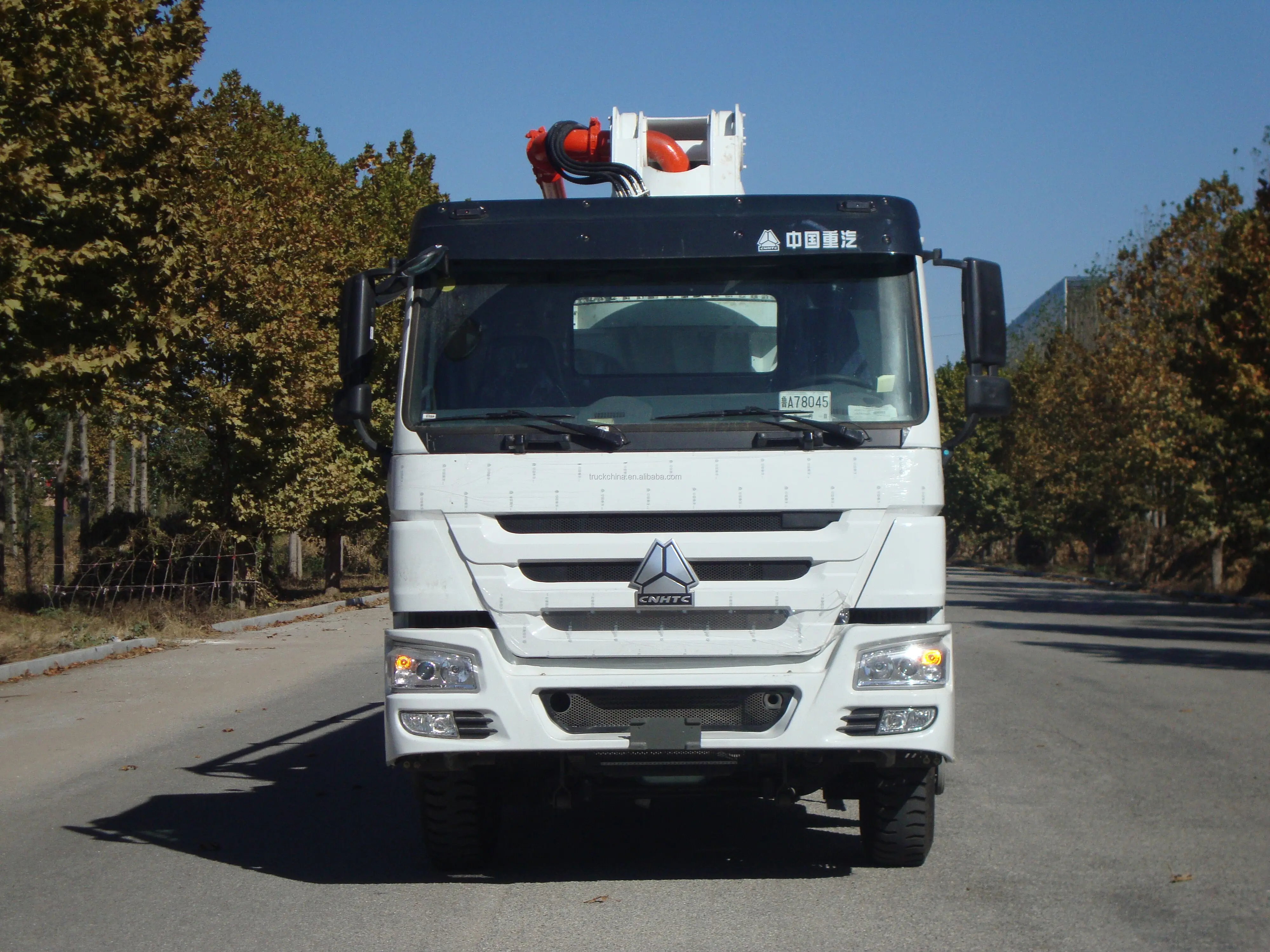 33 米车载式泵混凝土运输车出售 - buy howo pump truck,concrete