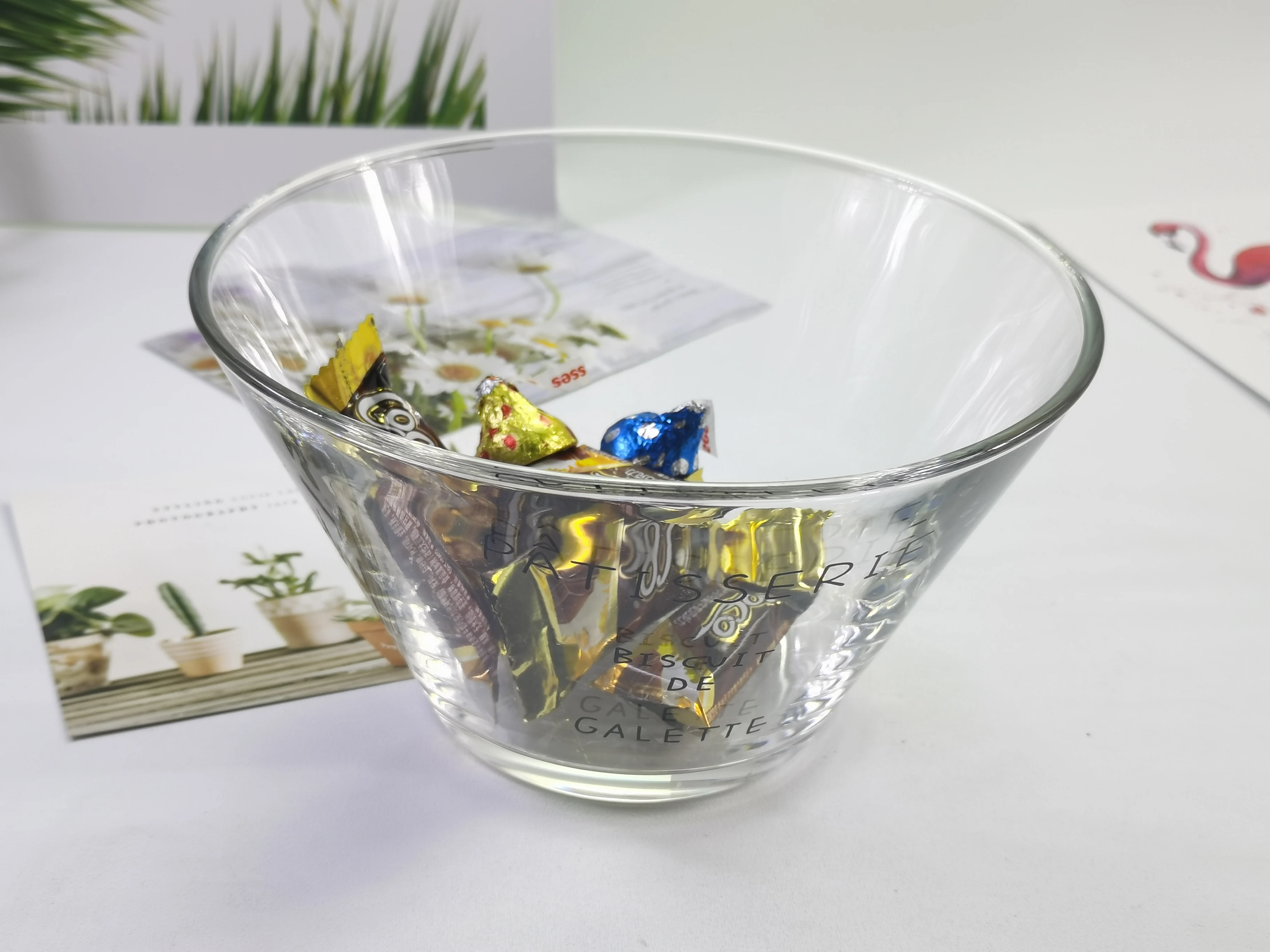 wholesale Customized Heat-resistant Glass Bowls High Borosilicate Transparent Salad Glass Candy Bowl