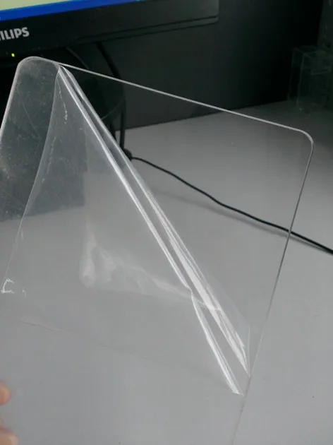 feuille acrylique transparente