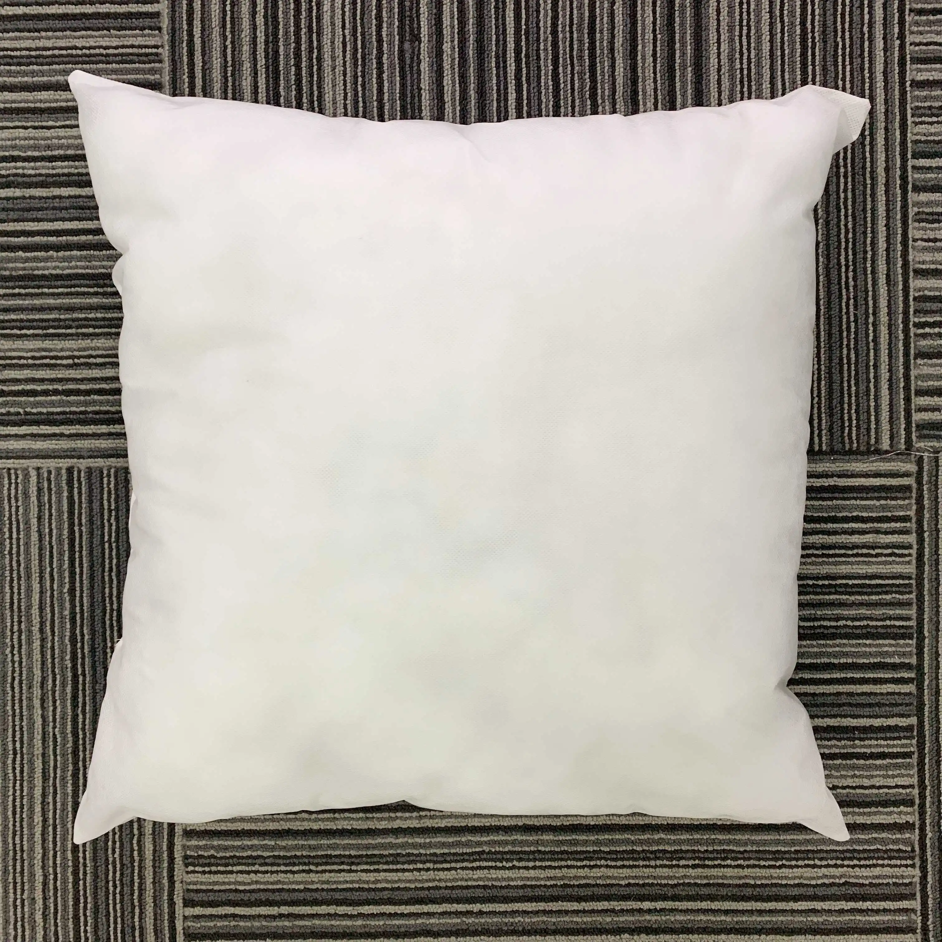 Wholesale Custom Cushion Inners 45x45 Nonwoven Throw Pillow Filling