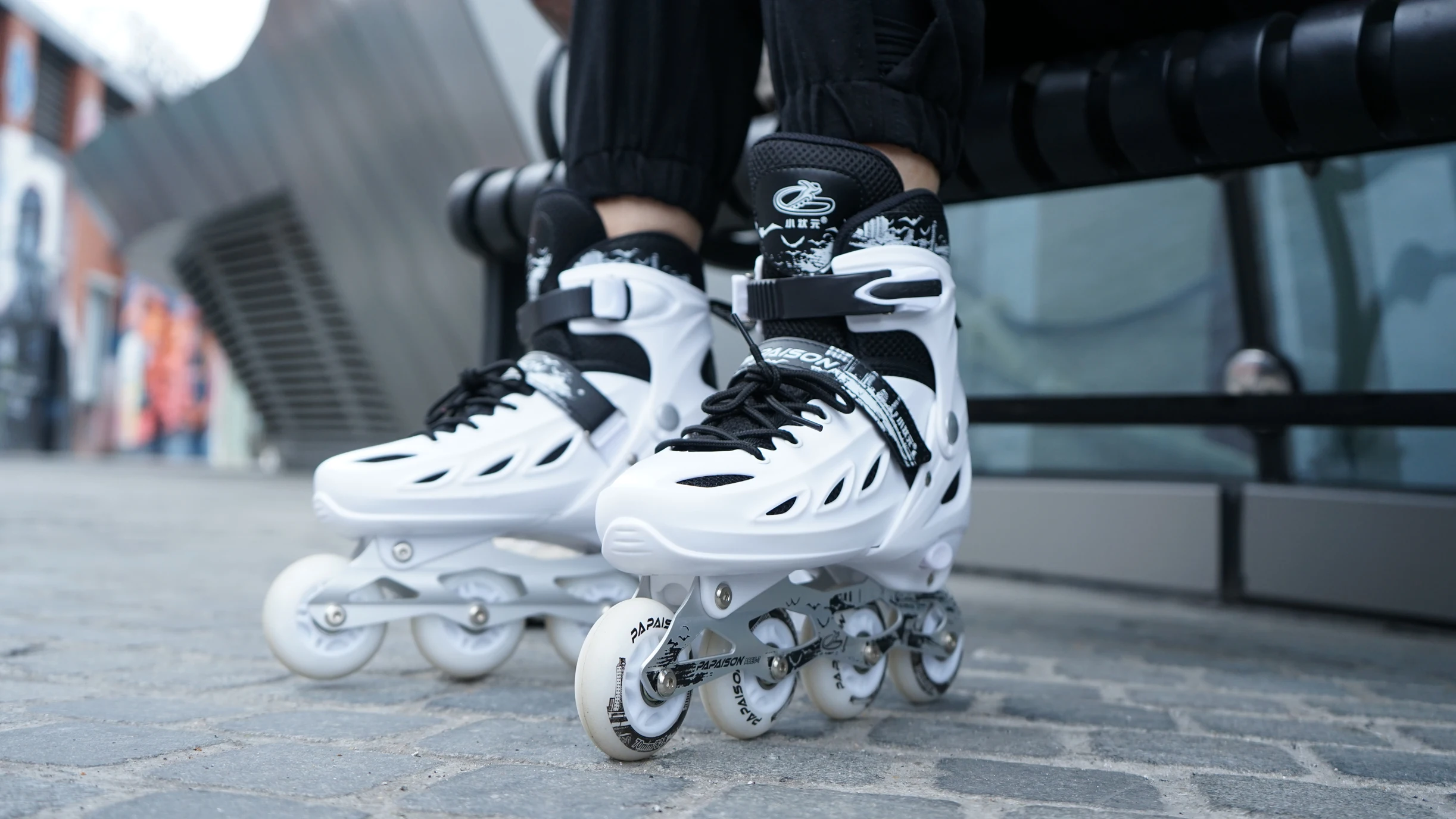 Papaison 2020 New Hardboots Pu Wheels Flashing Roller Skates In Stock