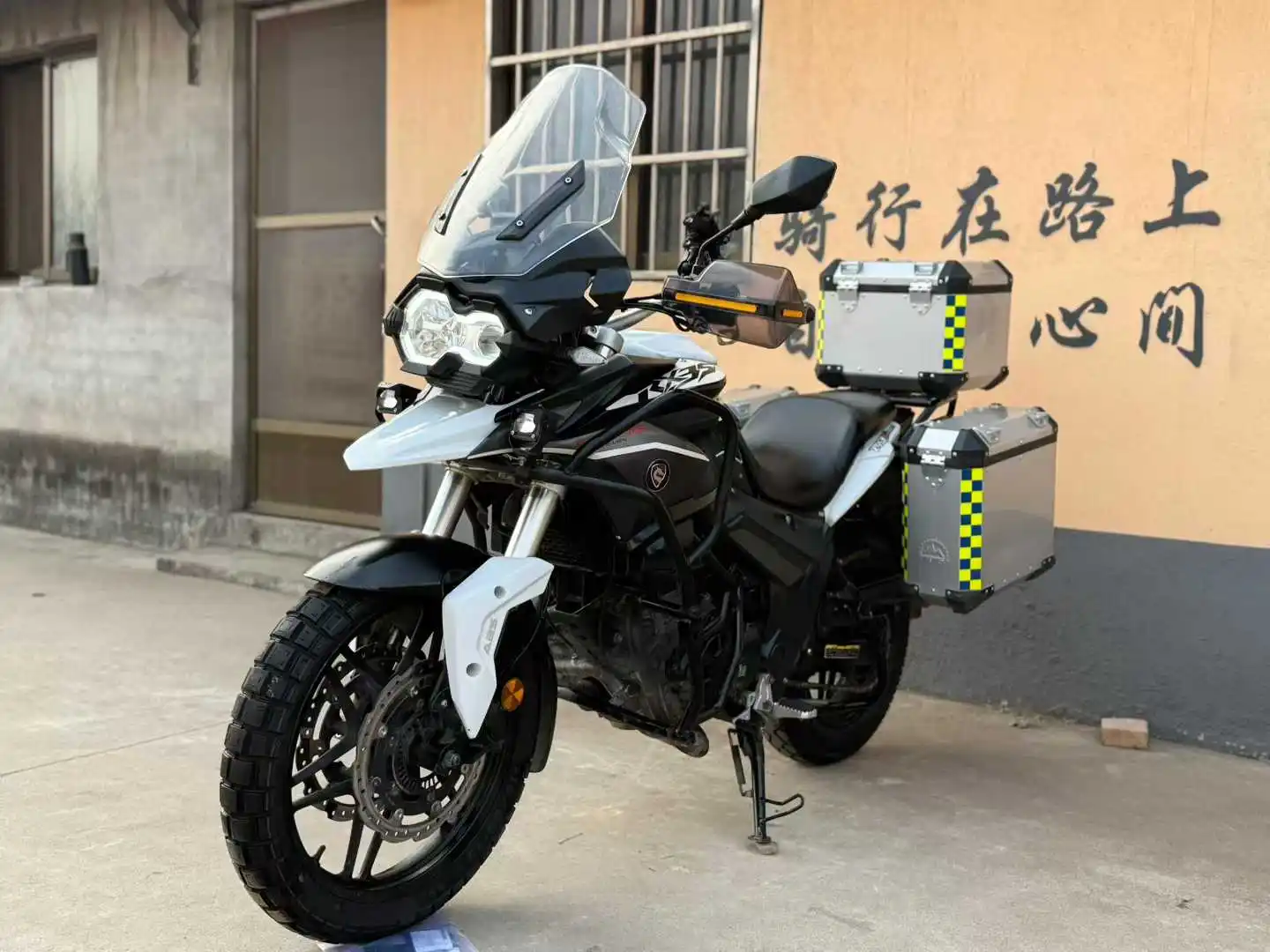 Cyclone Rx3s Zongshen Cyclone RX3S Twin Cylinder Liquid Cooled 400cc Adventure ...