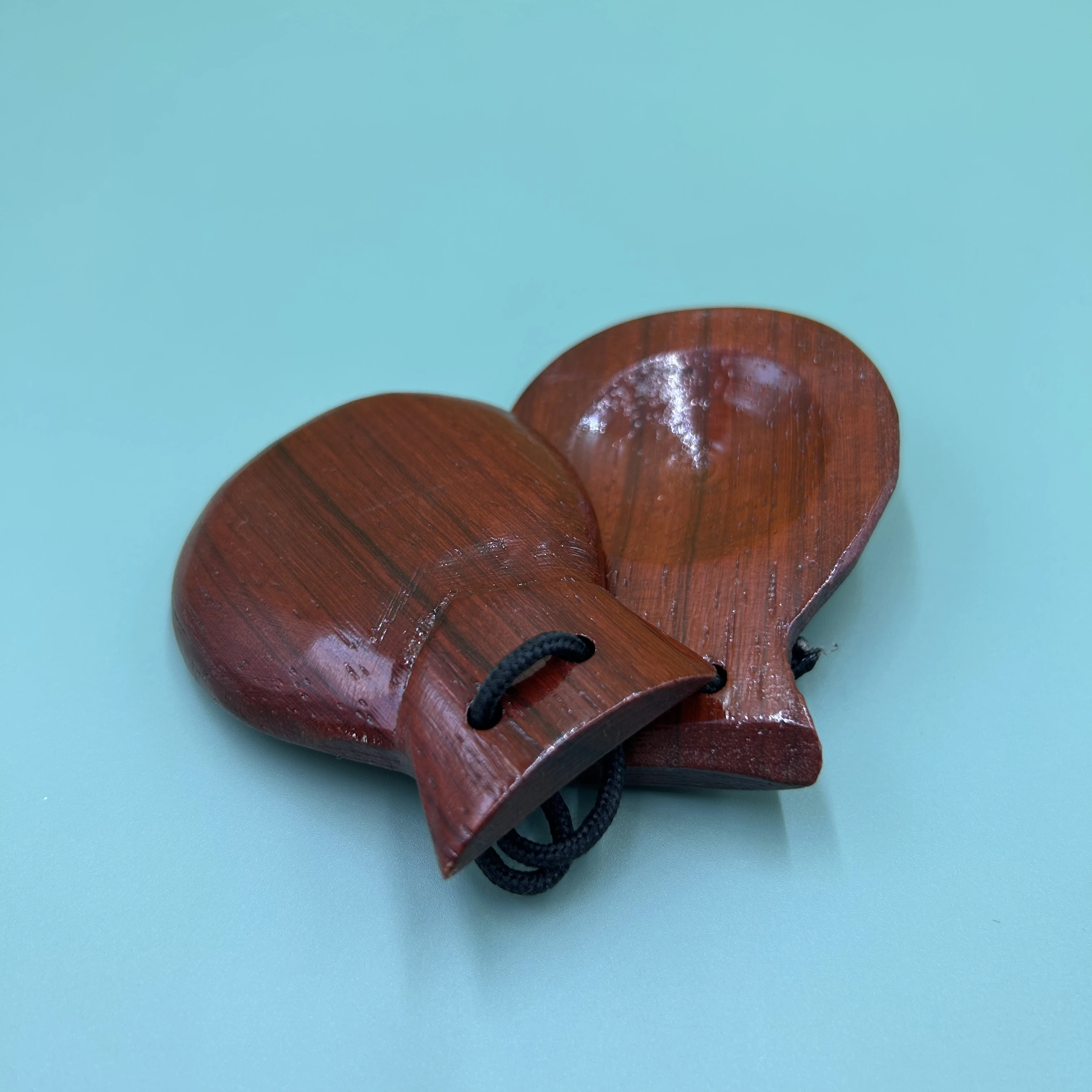 Percussion Wood Maracas For Sour Tools In Recognized Maracas Mundia