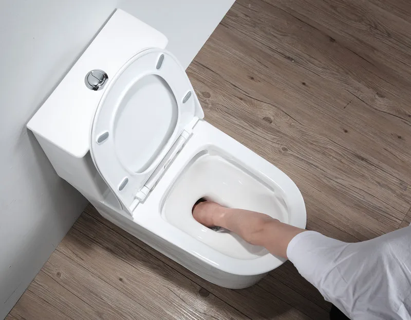951 Bathroom Sanitary Ware Floor Mounted China Toilet