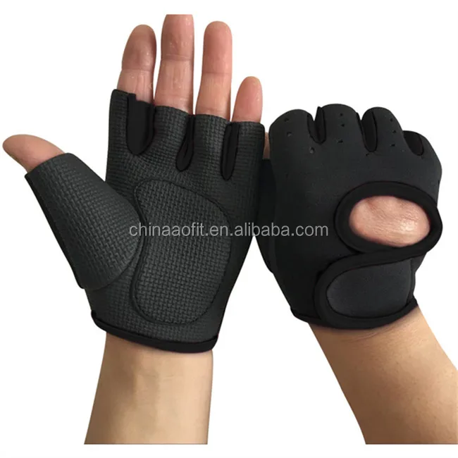 sports gloves 3 (3).jpg