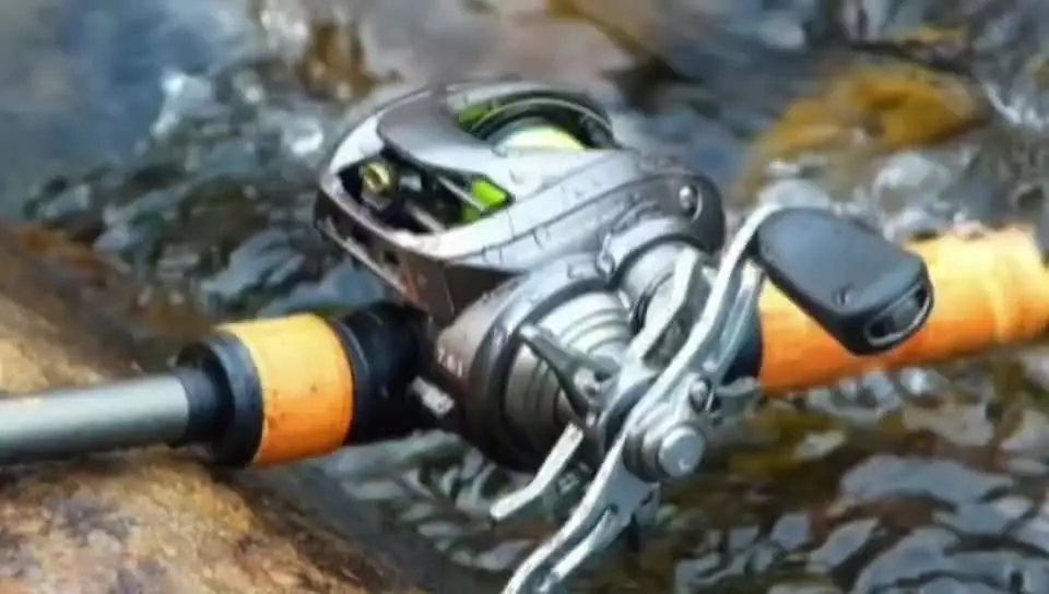 digital brake fishing reel DMK MIIEC DC Baitcasting (Left Hand) : Sports & Outdoors casting styles and line types Yall ask and @lews_fishing delivered!!