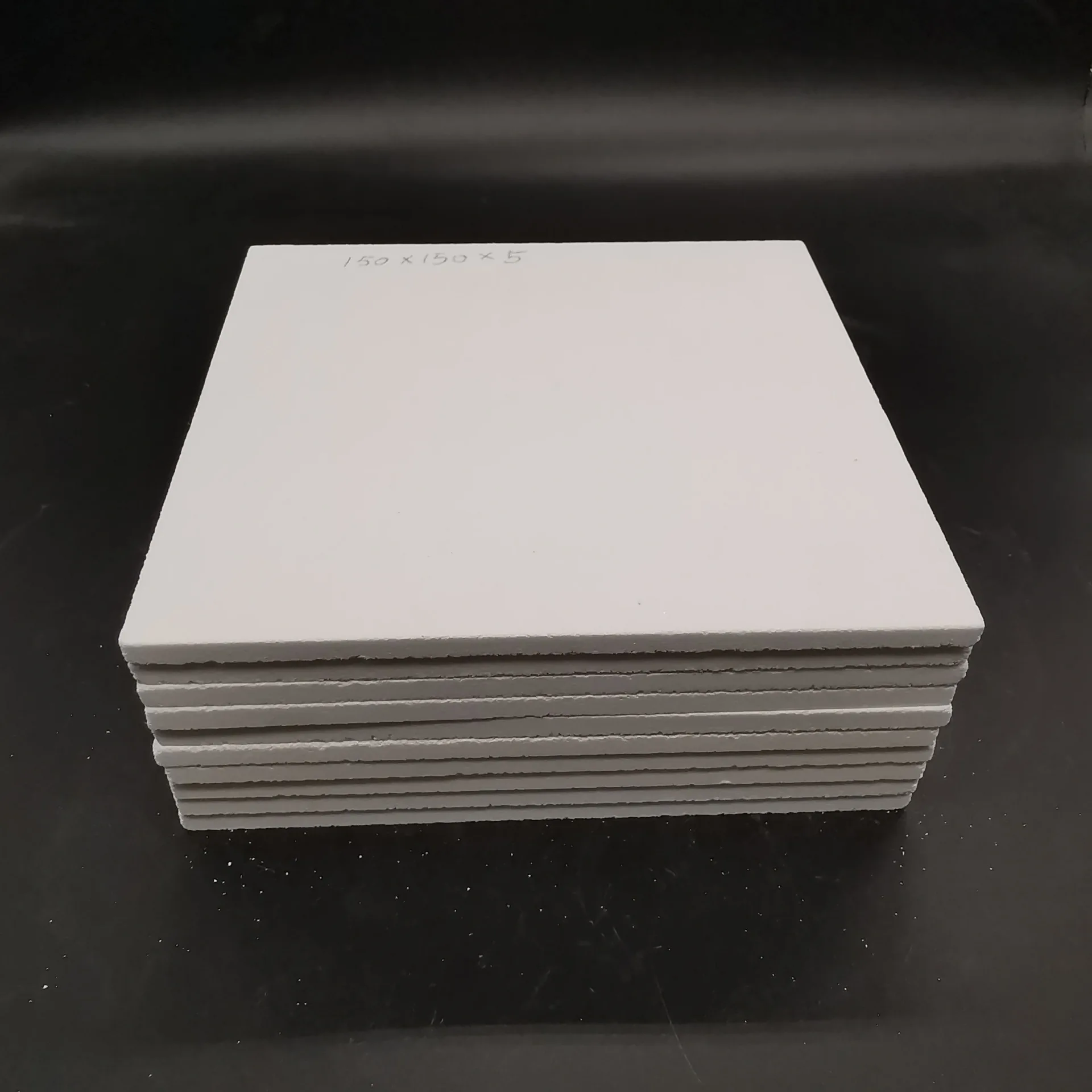 工厂制造精细刚玉莫来石板耐火材料轴承燃烧板