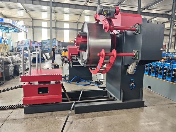 Automatic Highway Guardrail Cold Roll Forming Machine Metal Road Barrier Making Equipment