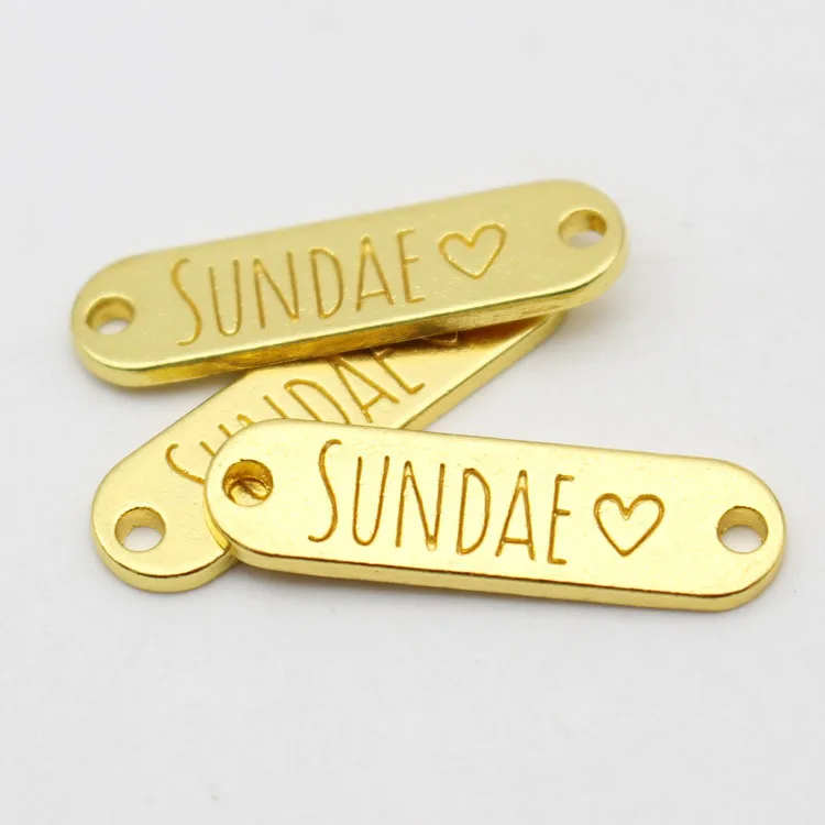 
custom fancy small two hole sewing gold name tag for scarf 