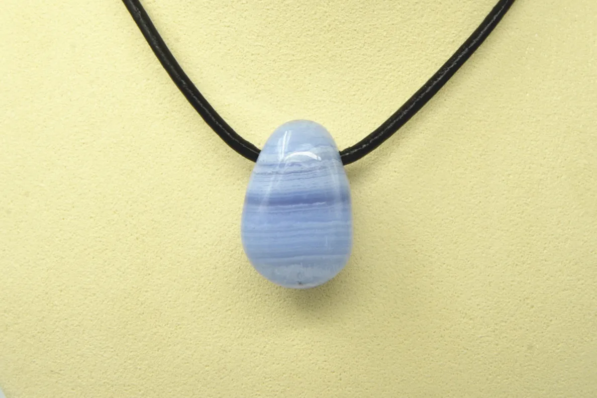 天然宽松宝石30毫米蓝色蕾丝玛瑙吊坠钻滚石项链