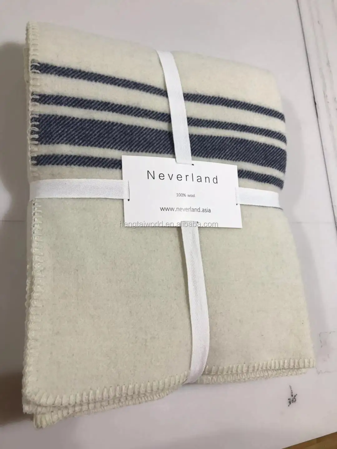 Classic Design Wool Blanket Stripe Whipstitch Overlock Edge Blanket