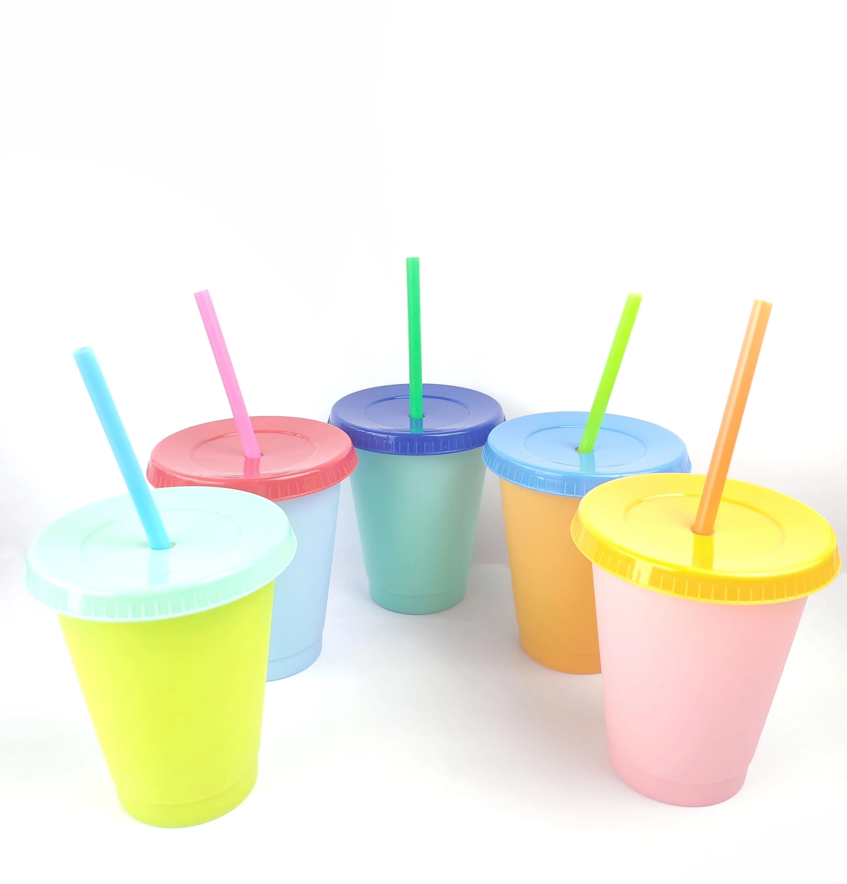 480ml plastic tumblers  Color changing plastic cup  lids and straws Wholesale plastic tumbler