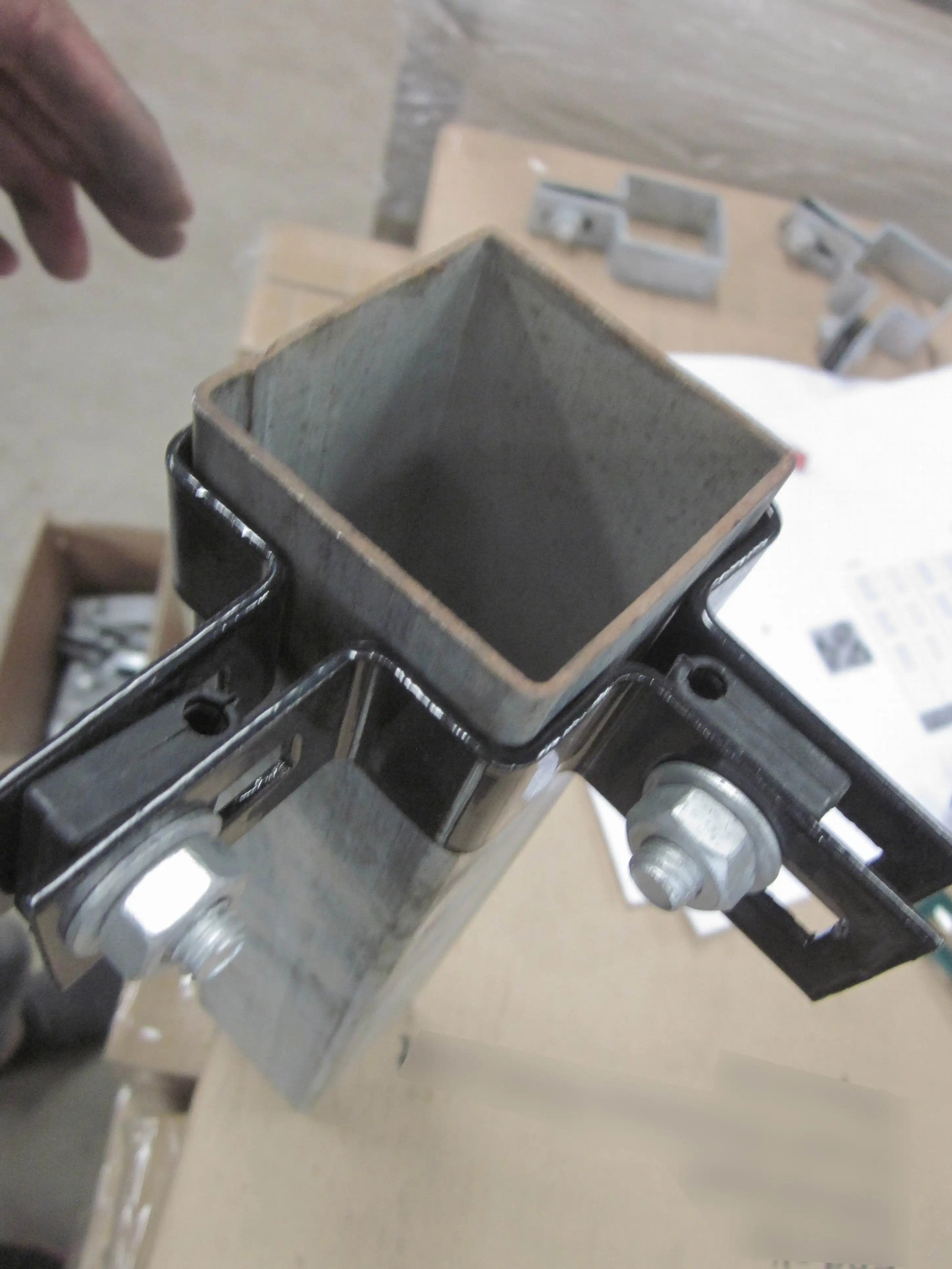Fence Rectangular Post Clips / Clamps For Wire Mesh Fence Post - Buy ...
