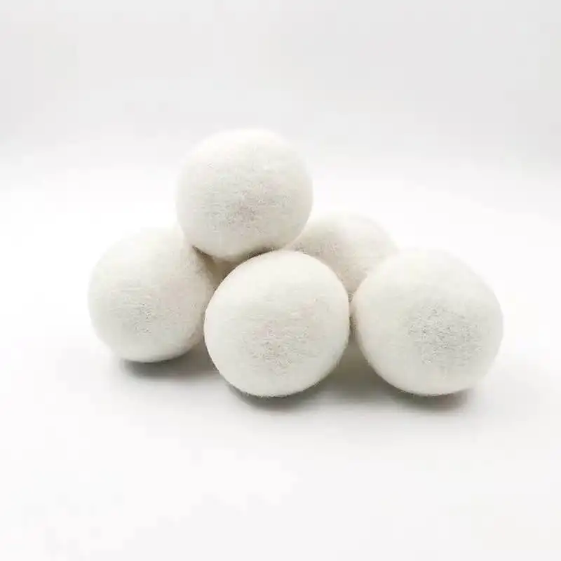 Wool balls (4).jpg