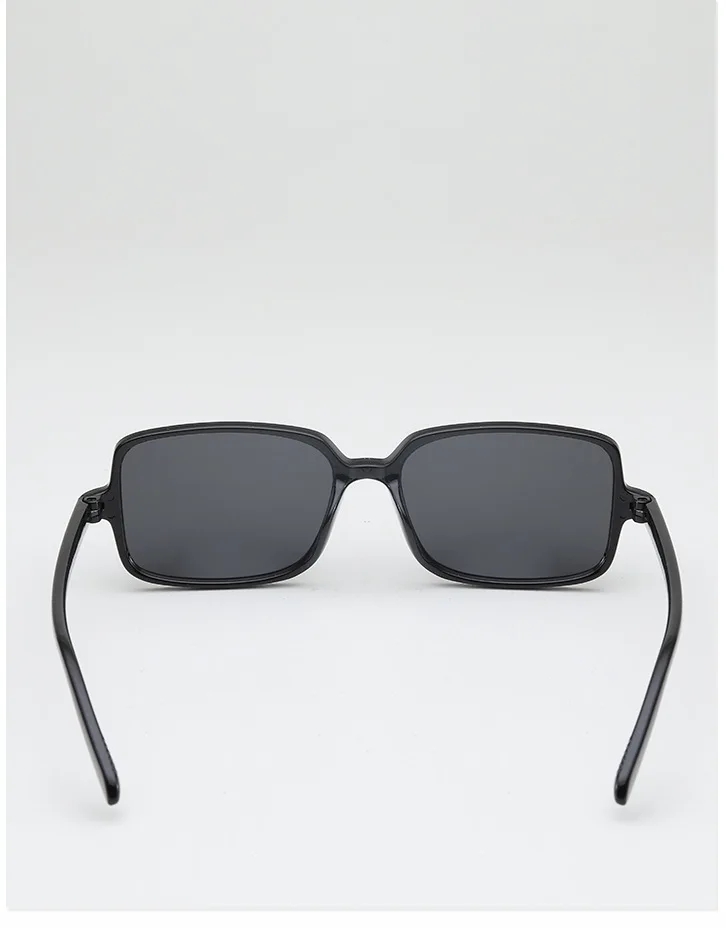 2026 New Cross-Border Vintage Square Sunglasses European And American Fashion Simple Rivet Unisex Flat Lens UV400 Full_voghion.com