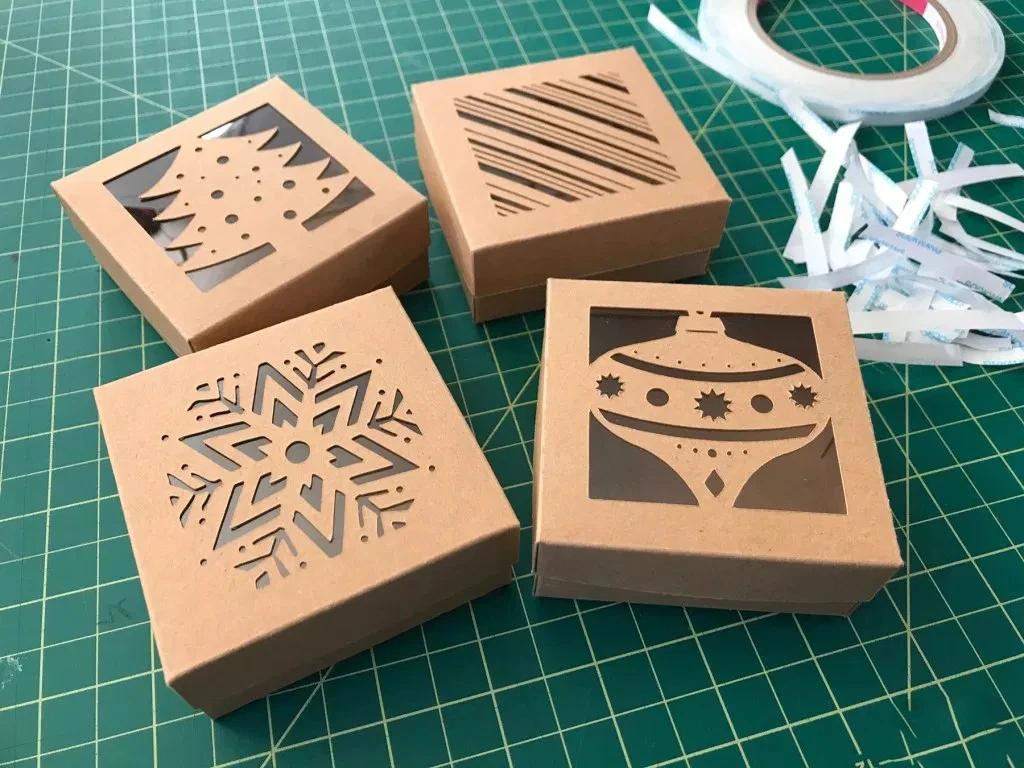 批发经济定制印刷纸板礼品盒圣诞饼干盒