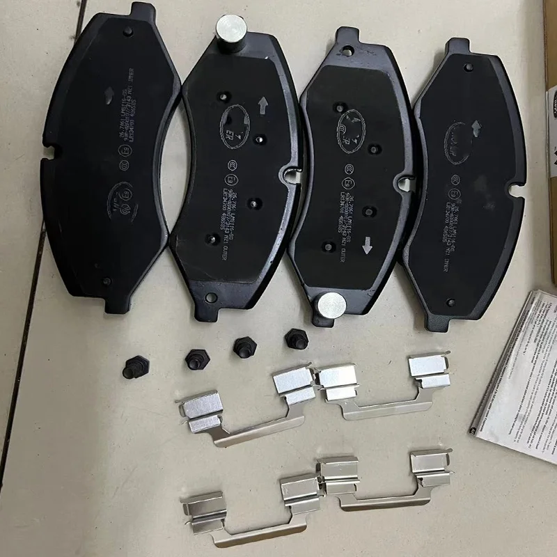 Lr134700 Lr051626 Front Brake Pads Lr051626 For Range Rover Sport 1315