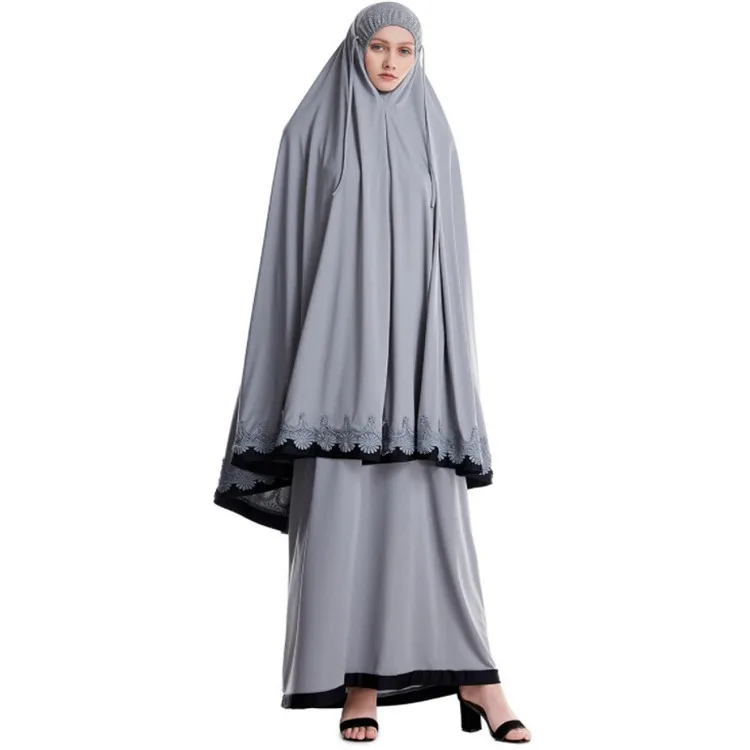 dress muslim.jpg