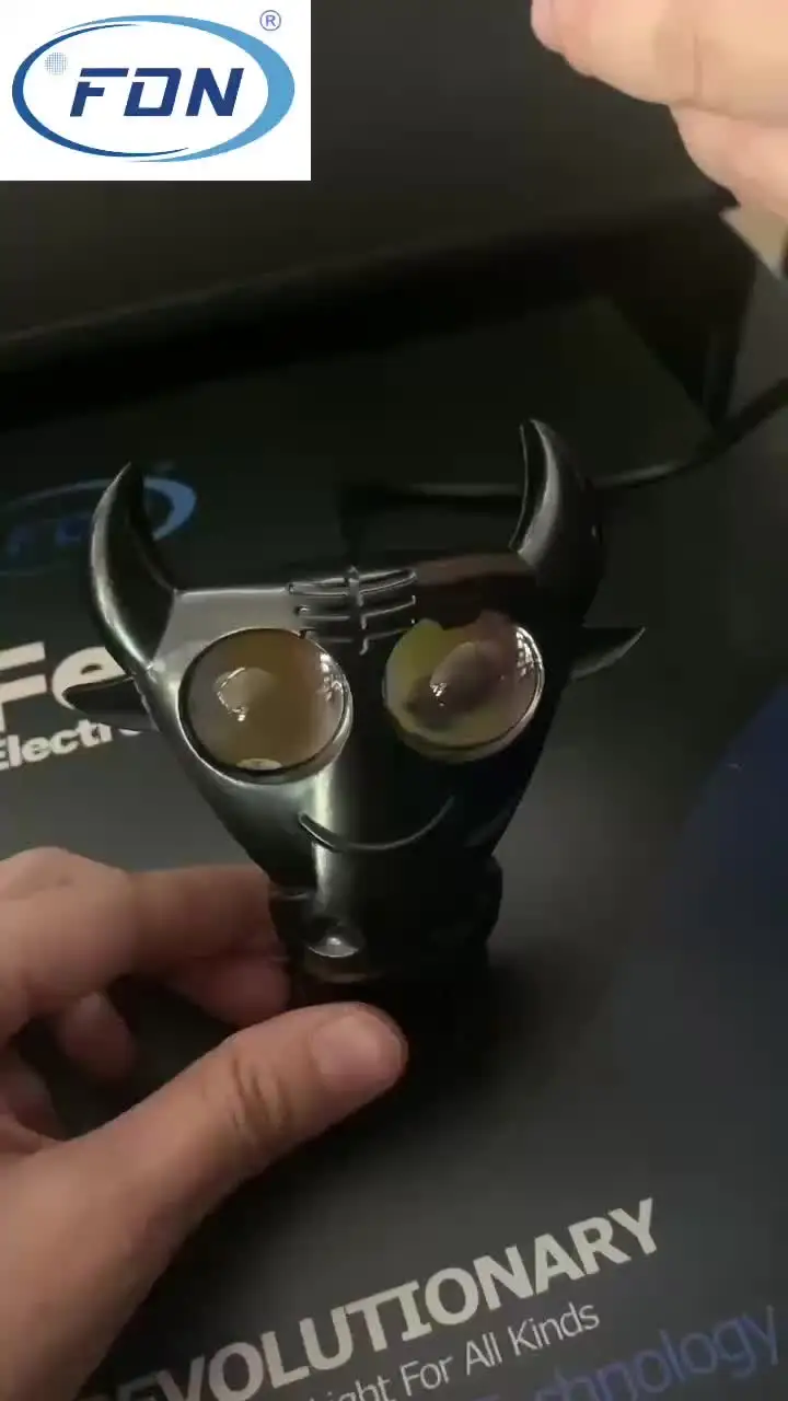 牛の角牛の頭のデザインデュアルカラーLedオートバイフォグライト