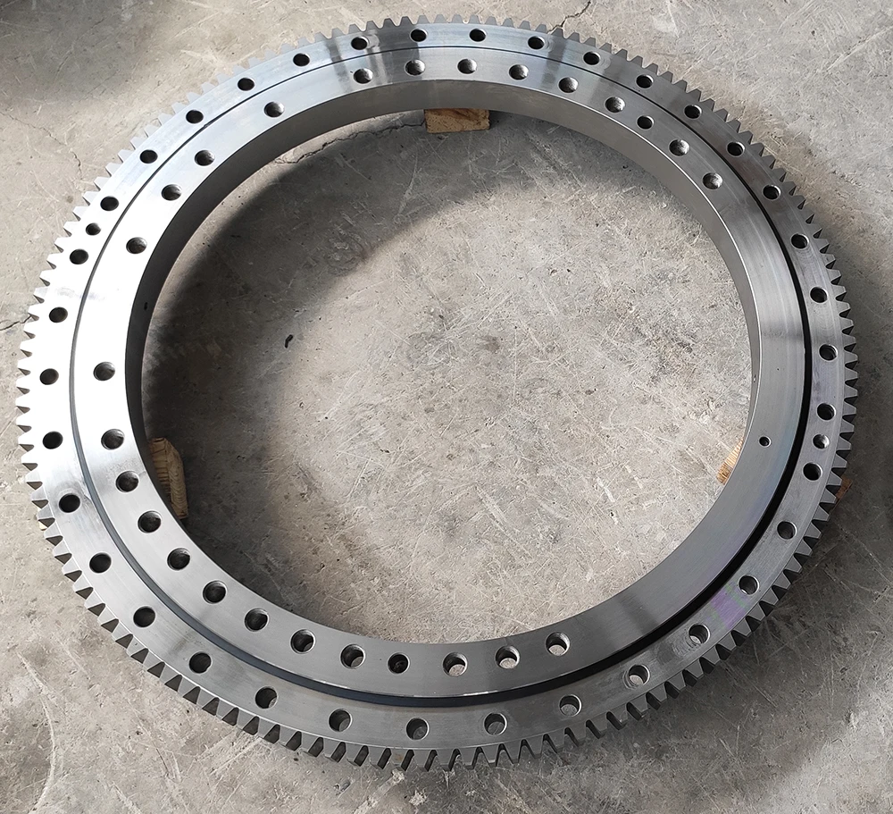 Truck Crane Ts75 Turntable Swing Bearing 7.7m Diameter Slewing Ring For
