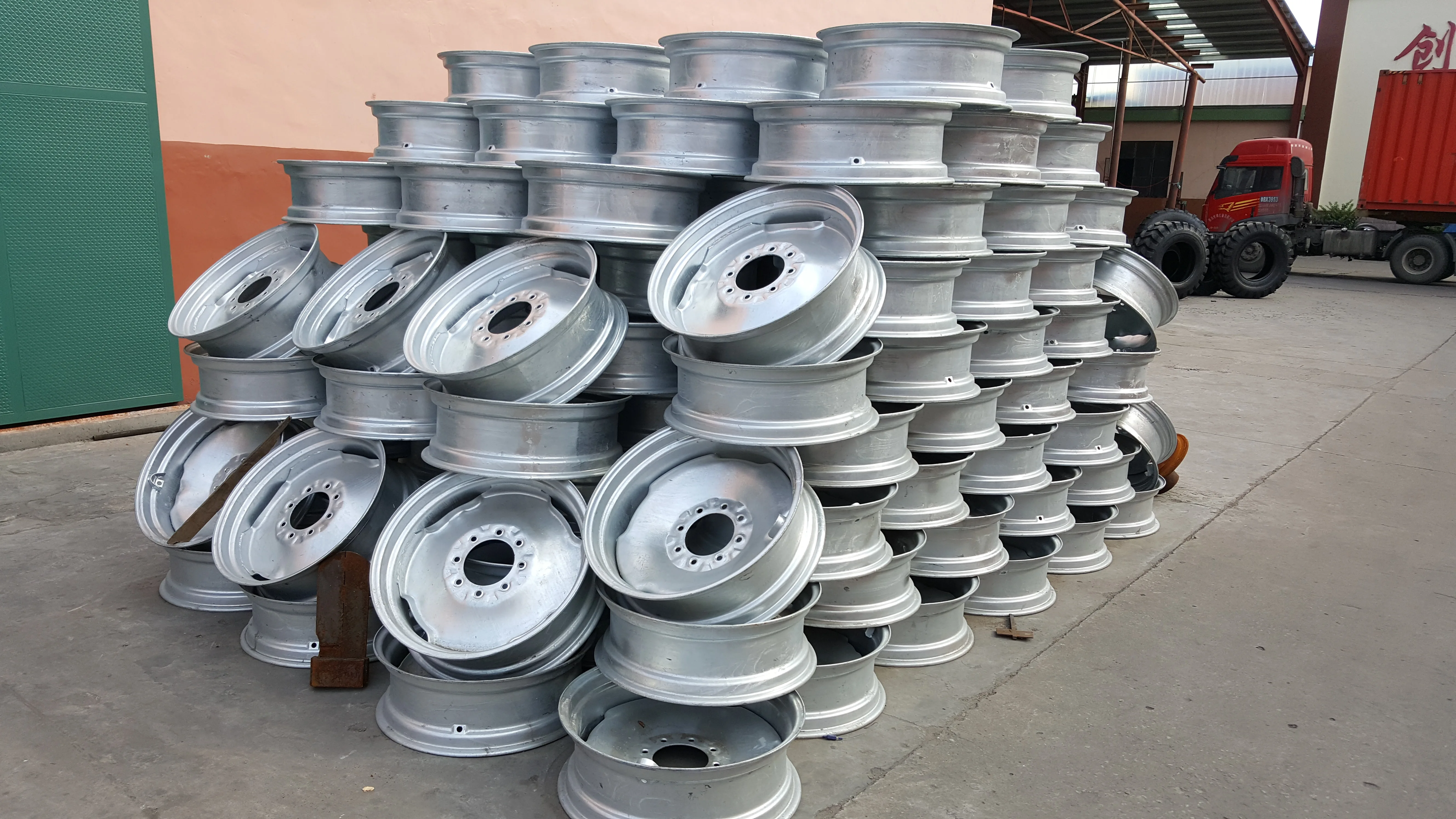 2-38灌溉轮胎用枢轴灌溉系统热镀锌轮辋w10x38