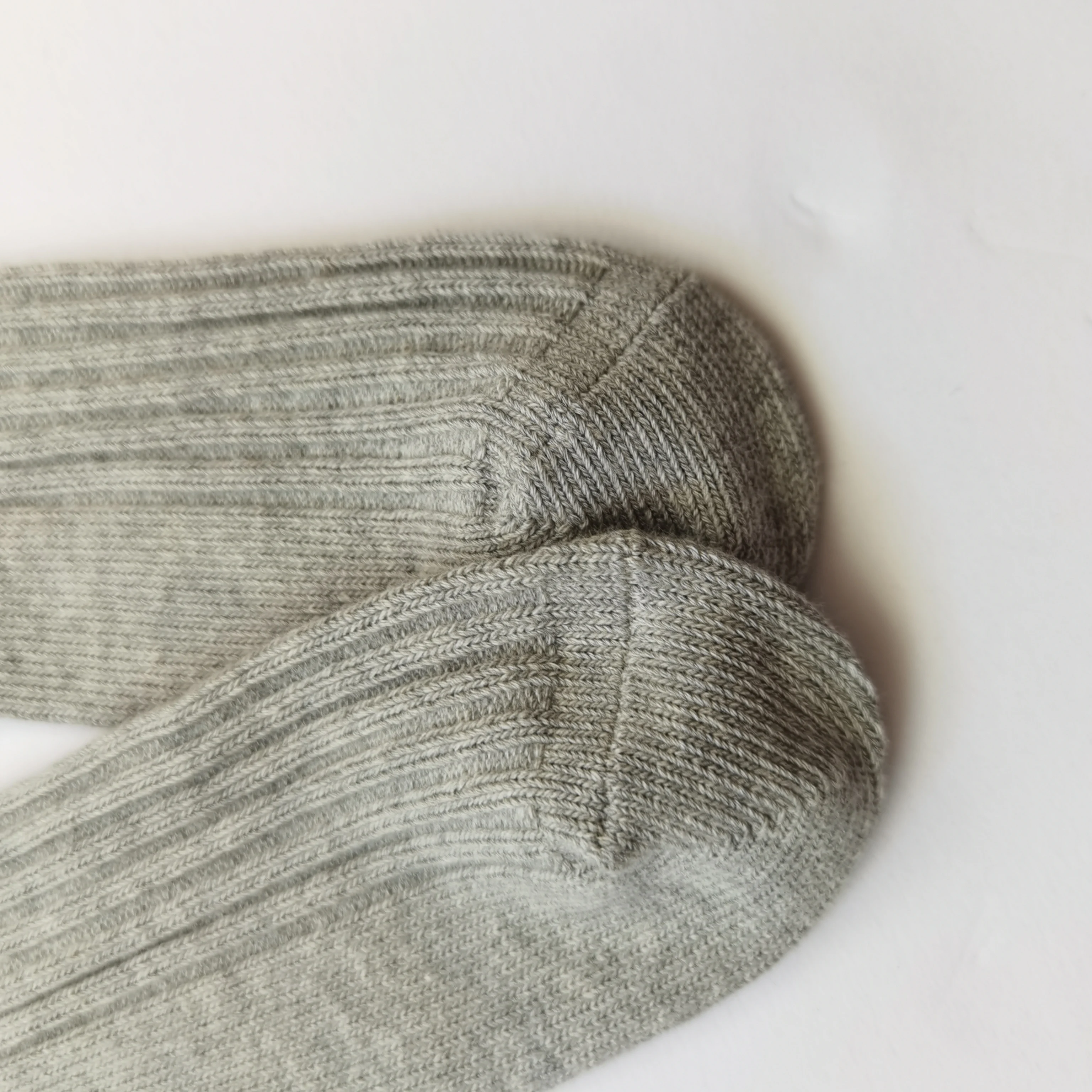 袜子工厂氨纶尼龙棉卡通男袜男士灰色袜子