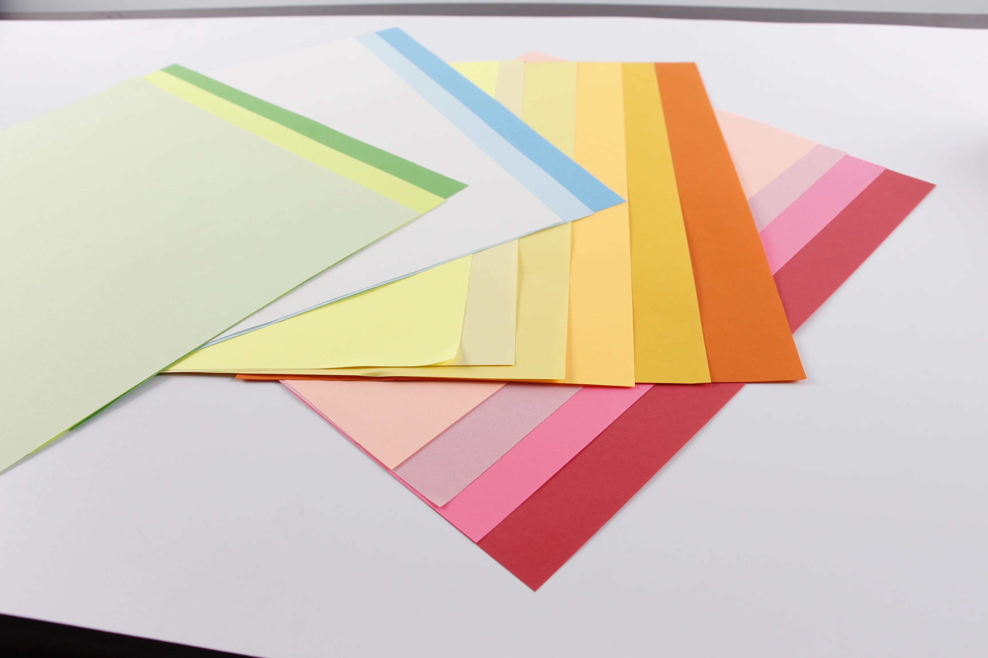 80gsm a4 a3 尺寸或大张专业彩色纸