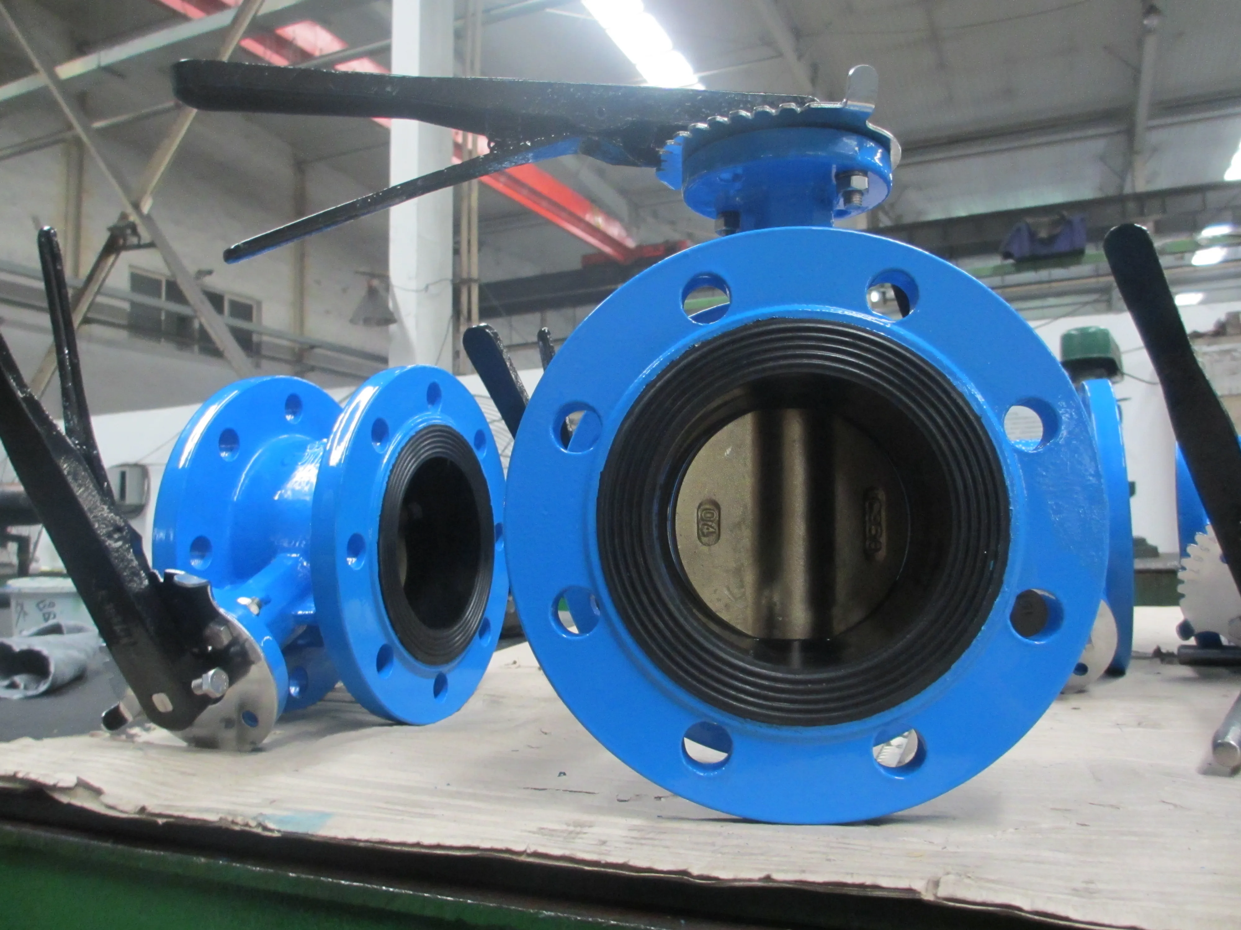 Direct Sale Butterfly Valve Flange End Dn100 Wcb C958 Rubber Center ...