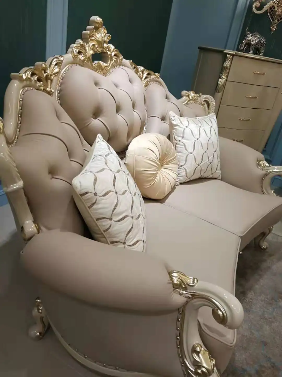 Classic Luxury French Sofa Set With Coffee Table And Side Tables For