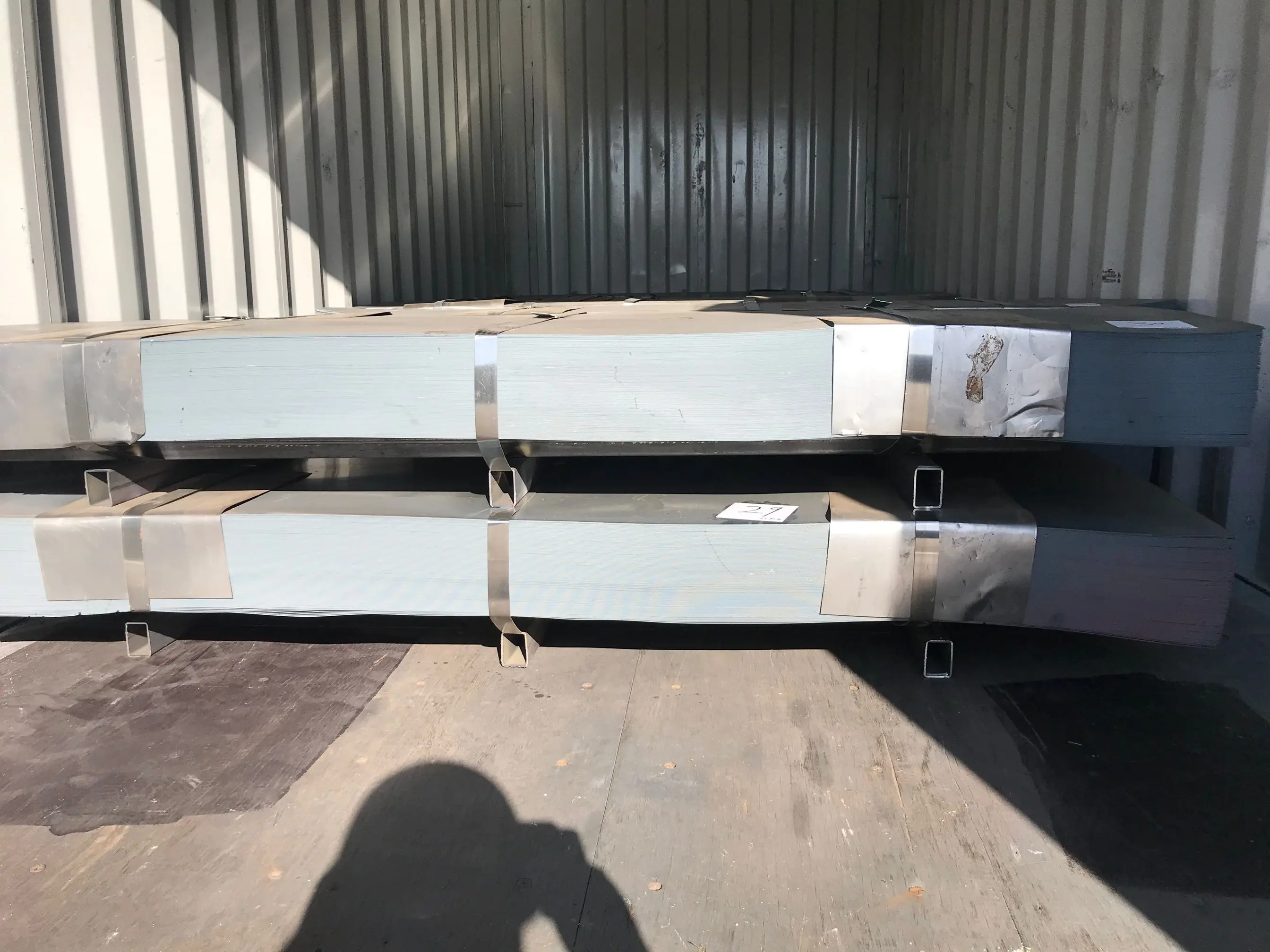 所有行业  矿产冶金  钢铁 钢板包装与物流 packaging details 通常