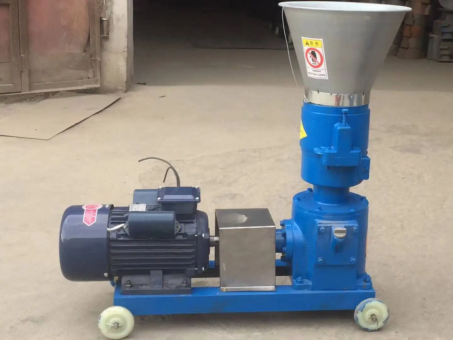 New Condition and Farms Applicable Industries animal feed pellet mill for poultry feed