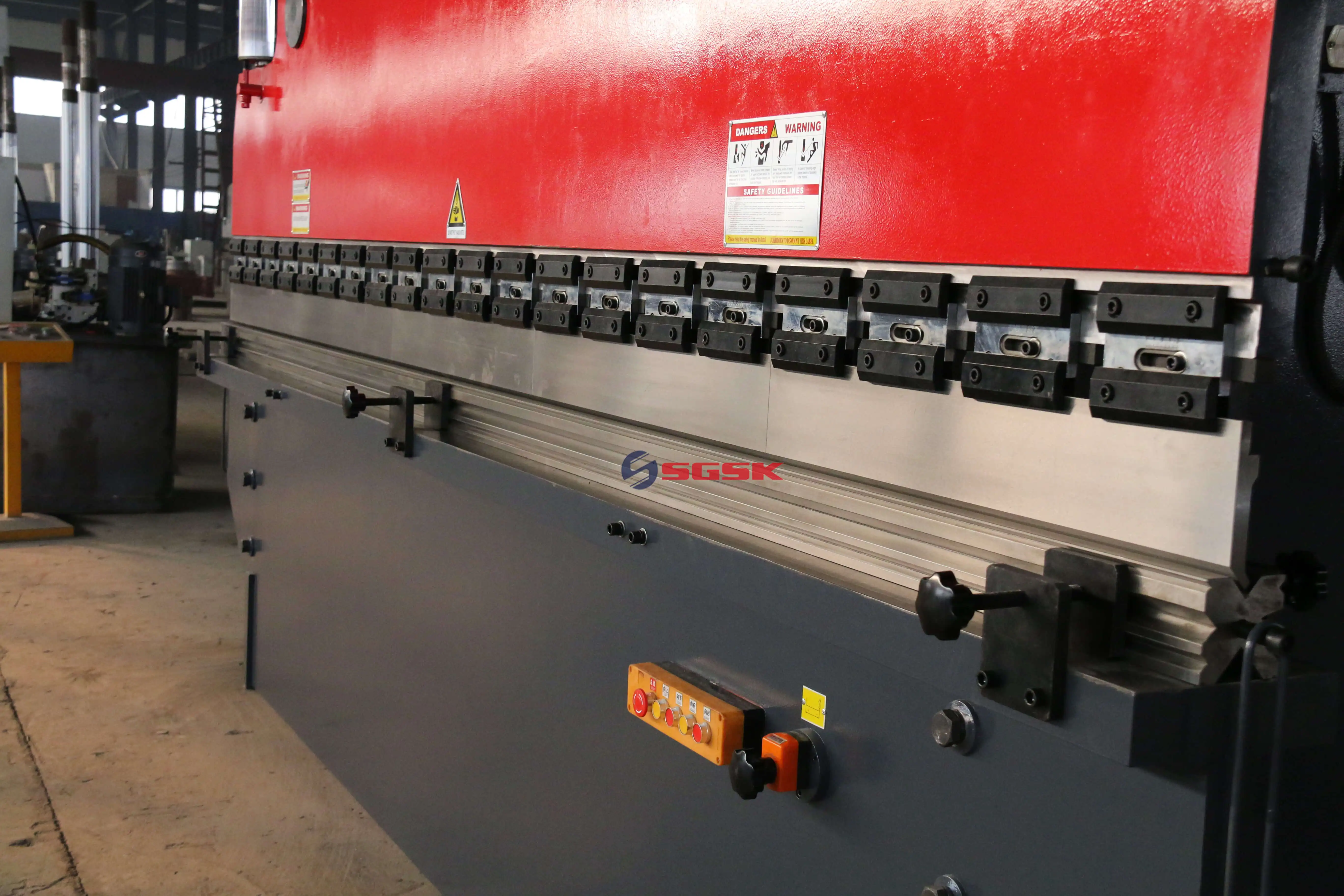 China Factory Hydraulic Press Brake Machine Price Wc67y Cnc Press Brake