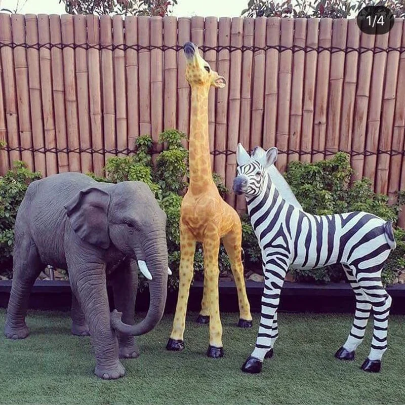 Resin Sculpture Custom Life Size Giraffe Statue Customized Handmade