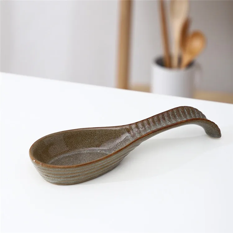 Novel kitchenware custom logo cheap unique antique 4 piece ceramic measuring bowls set with spout.jpg