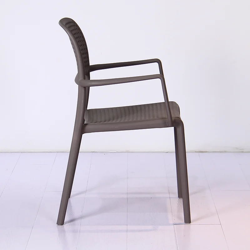 プラスチック製の椅子耐久性のある積み重ね可能な庭の屋外用家具 Buy プラスチック製の椅子、屋外の椅子、腕が付い