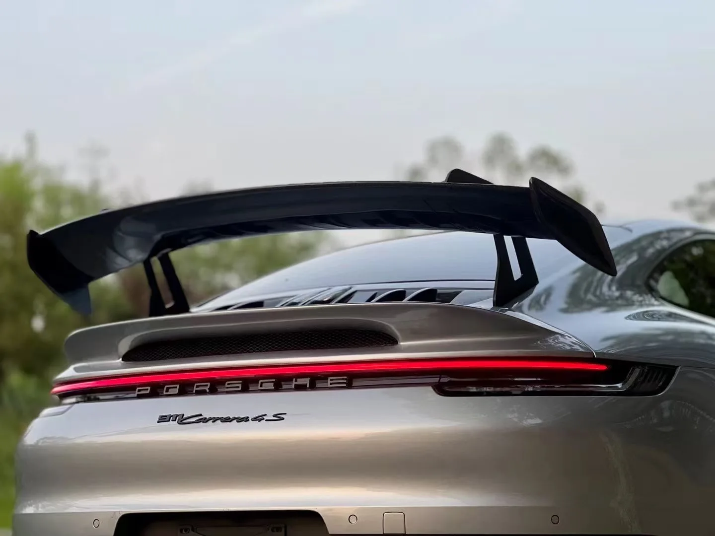 tail wing dry carbon fiber material GT3 spoiler for porsche 911 992