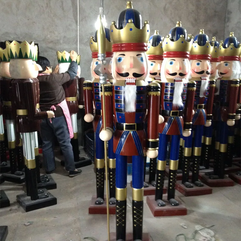 Alibaba China Custom Outdoor Large Handicraft Wooden Toy Soldier ...